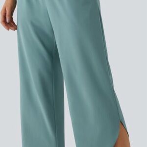 NWOT Halara stone blue "Breezeful" crossover waistband pockets curved hem Sz 1X